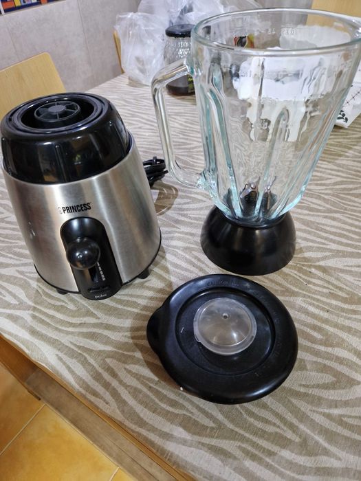 Batedeira Princess - avariada