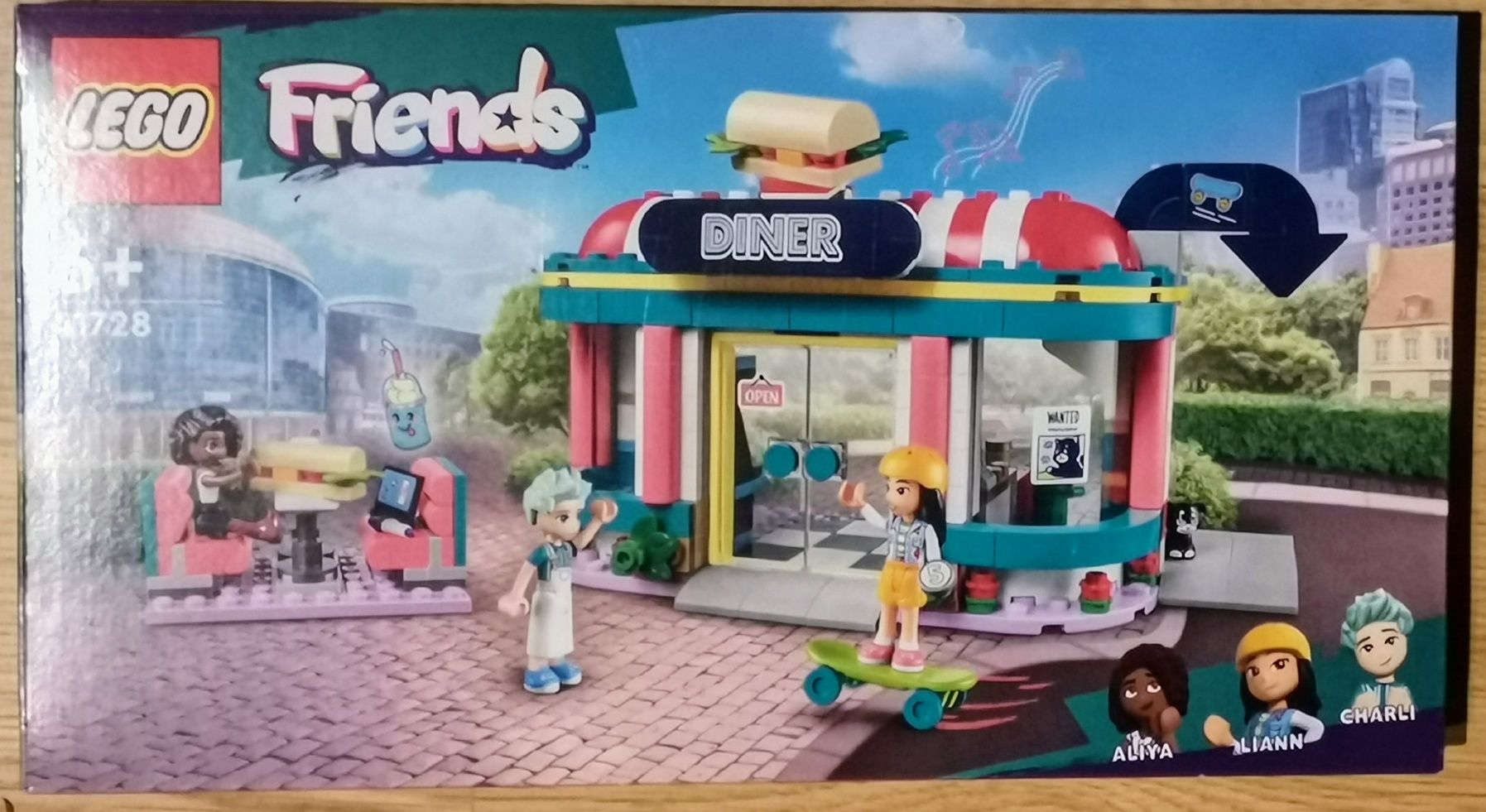 LEGO Friends 41728 - Bar w śródmieściu Heartlake