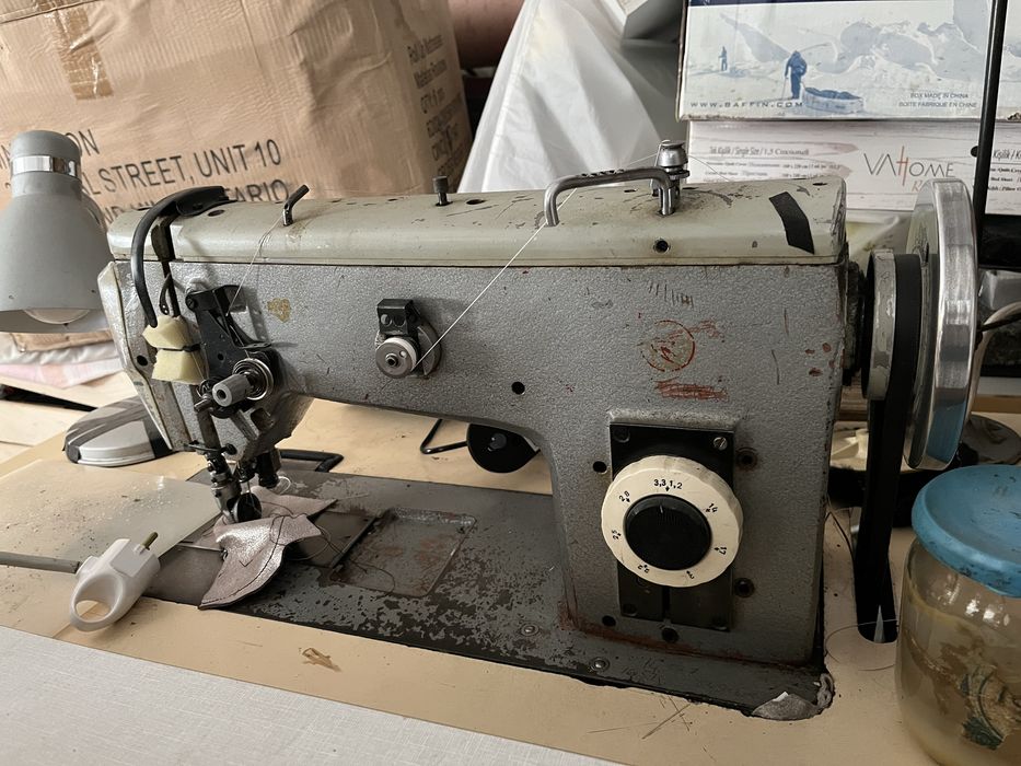 Швейная машинка по коже 330 клас