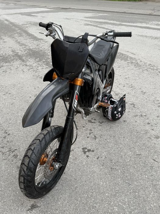 Suzuki RMZ 450 Supermoto