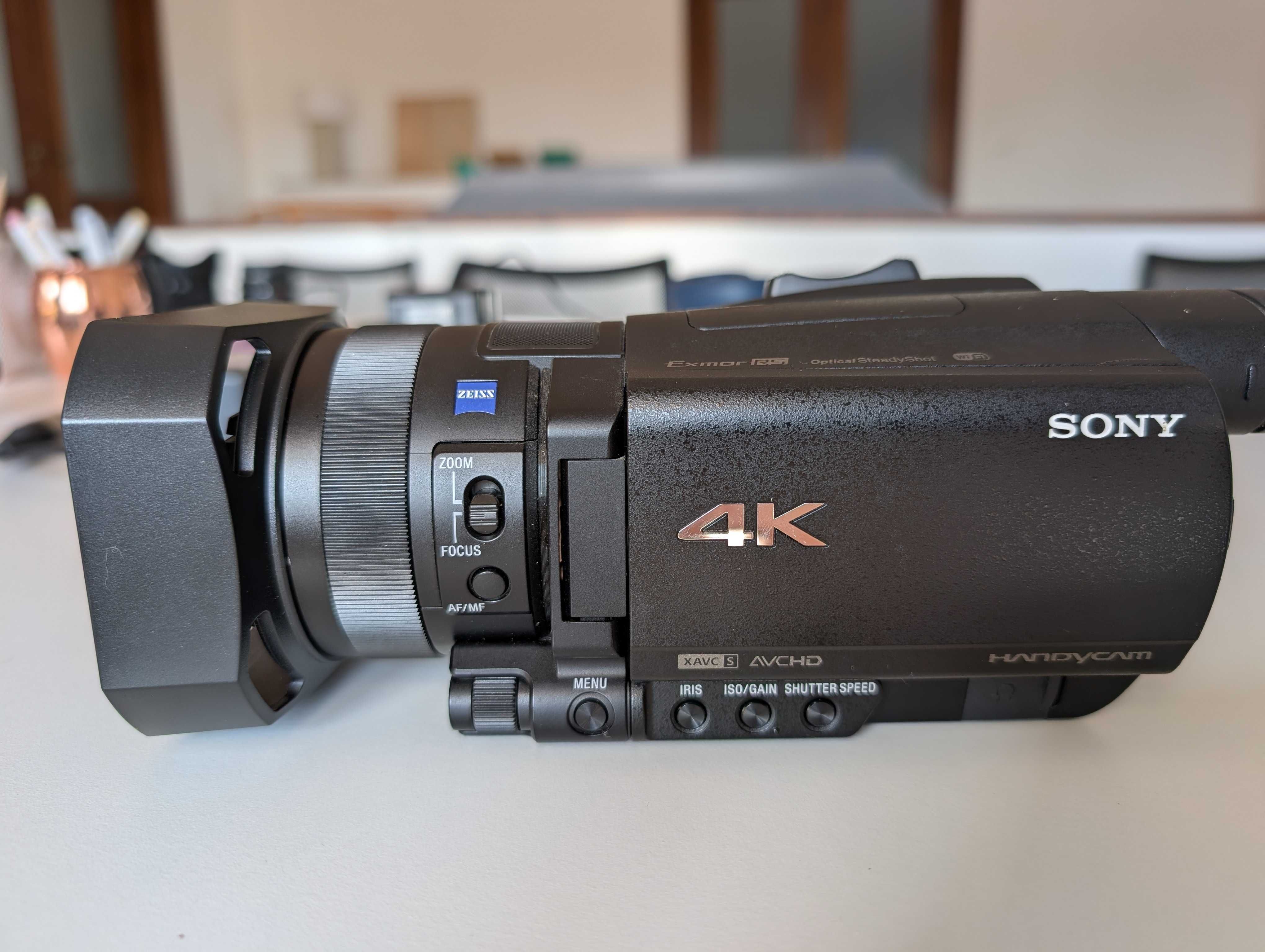 Filmadora Sony 4K FDR-AX700 + Kit de Áudio Profissional