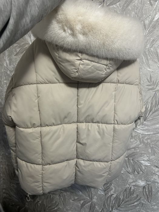 Продам жіночу зимню курточку в ідеальному стані