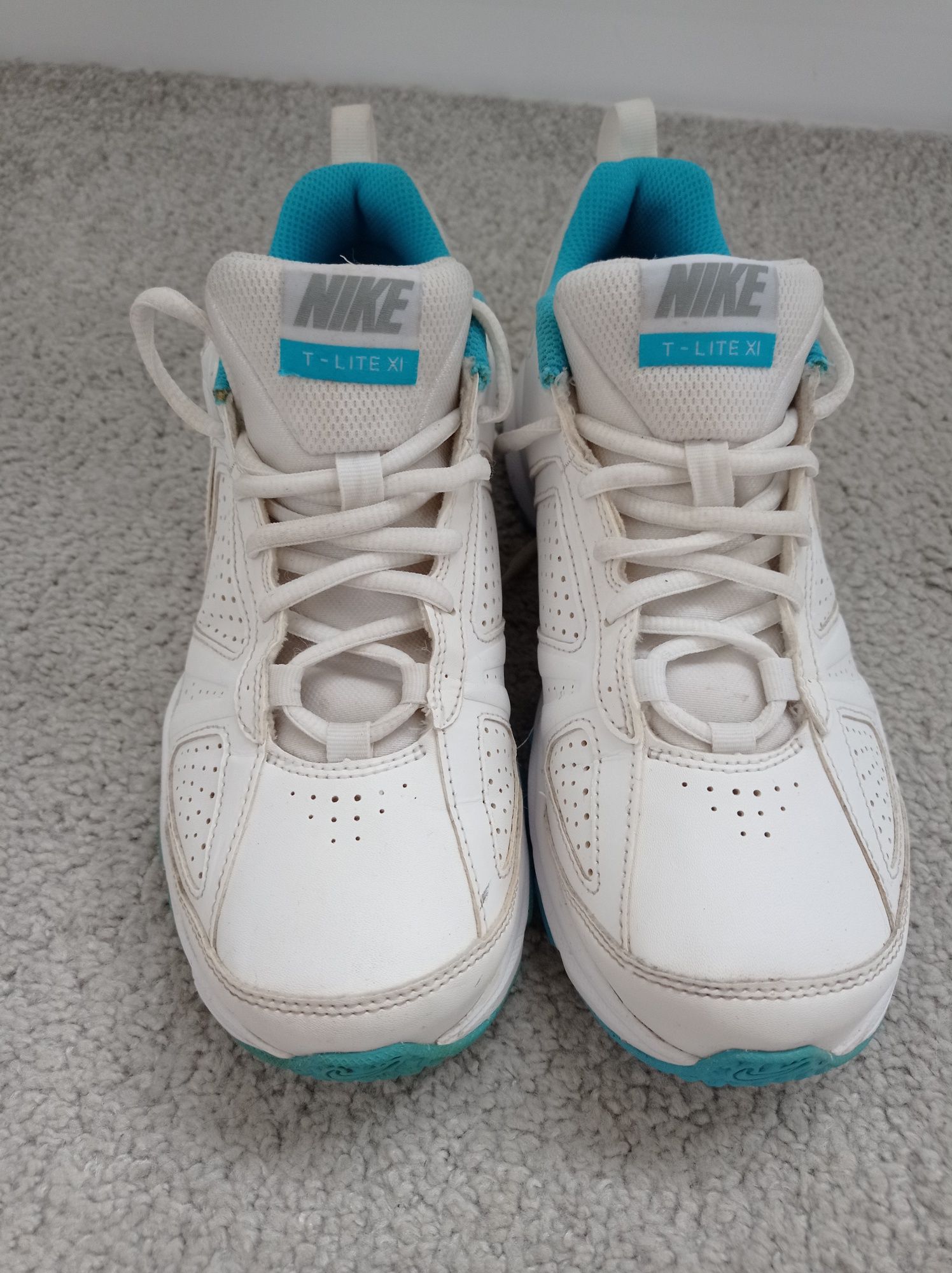 Кросівки  nike wmns t‑lite xi sl р 40, 25.5см
