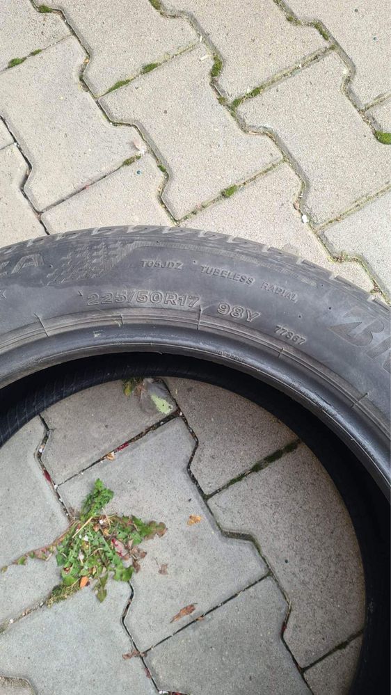 Opony letnie Bridgestone 225/50 R17 98Y