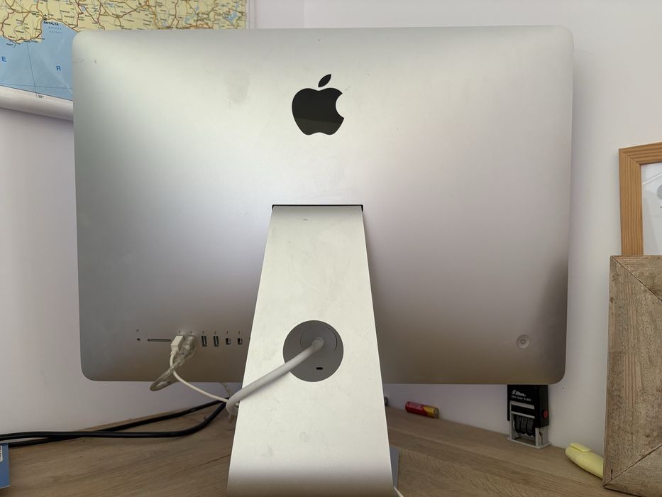 iMac 21,5” Late 2013 – Intel Core i5, 8 GB RAM, 1 TB + mysz Apple