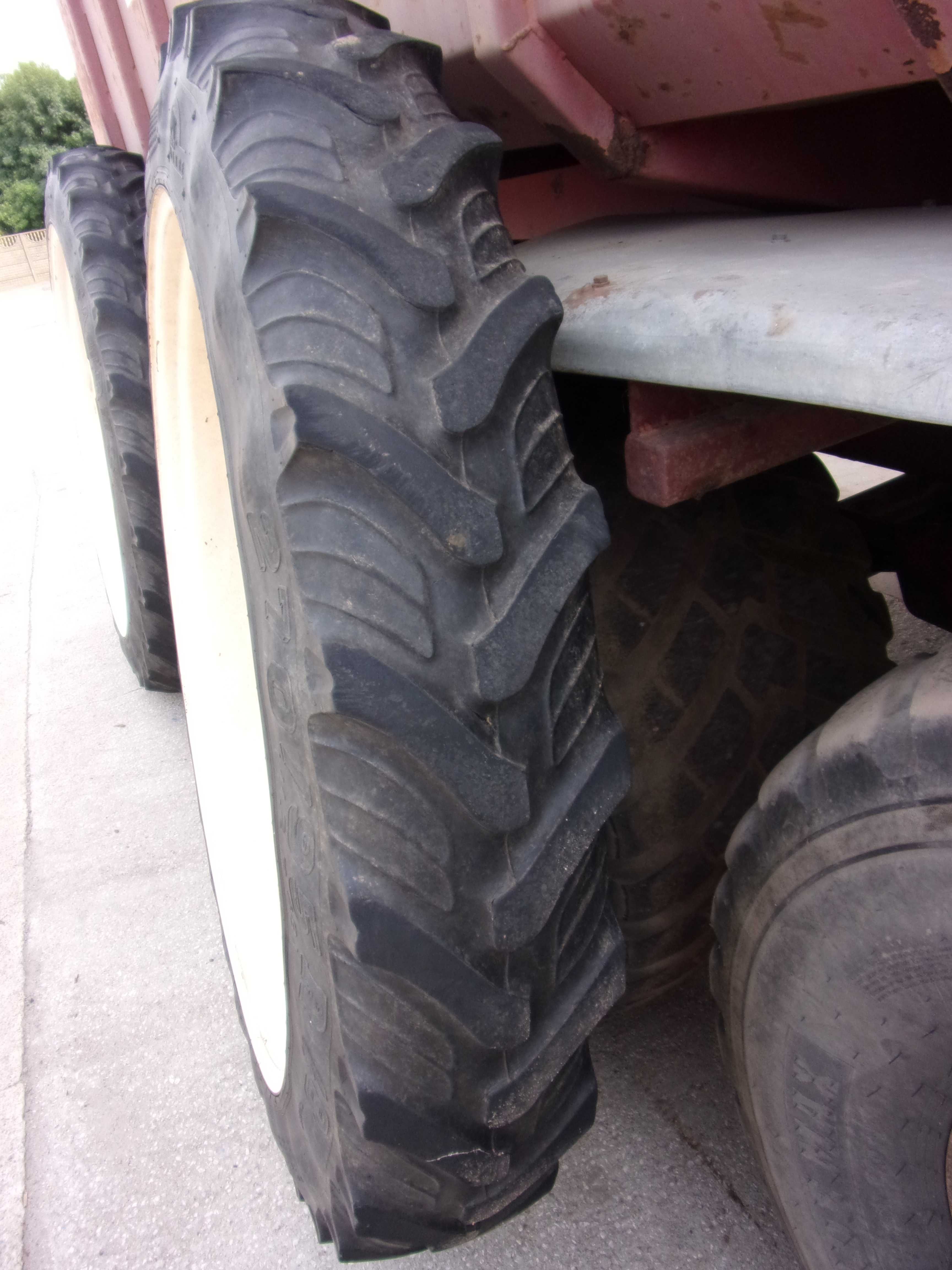 Koła wąskie międzyrzędzi 11,2 x 48 Renault New Holland Case Steyr