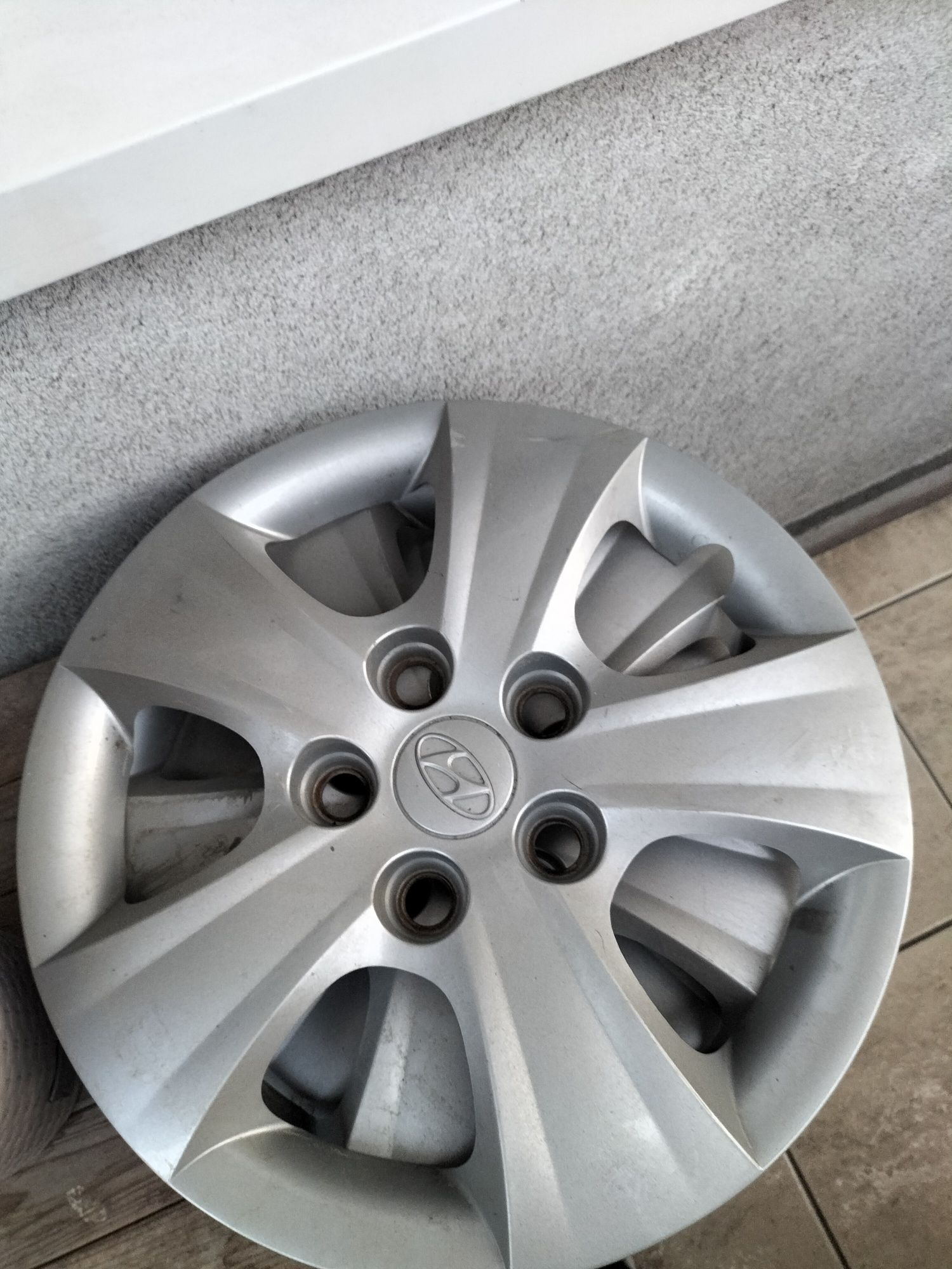 Koła felgi z oponami zimowymi Hyundai Kia