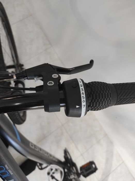 Tenho duas bicicletas à venda, de boas marcas e em ótimo estado,