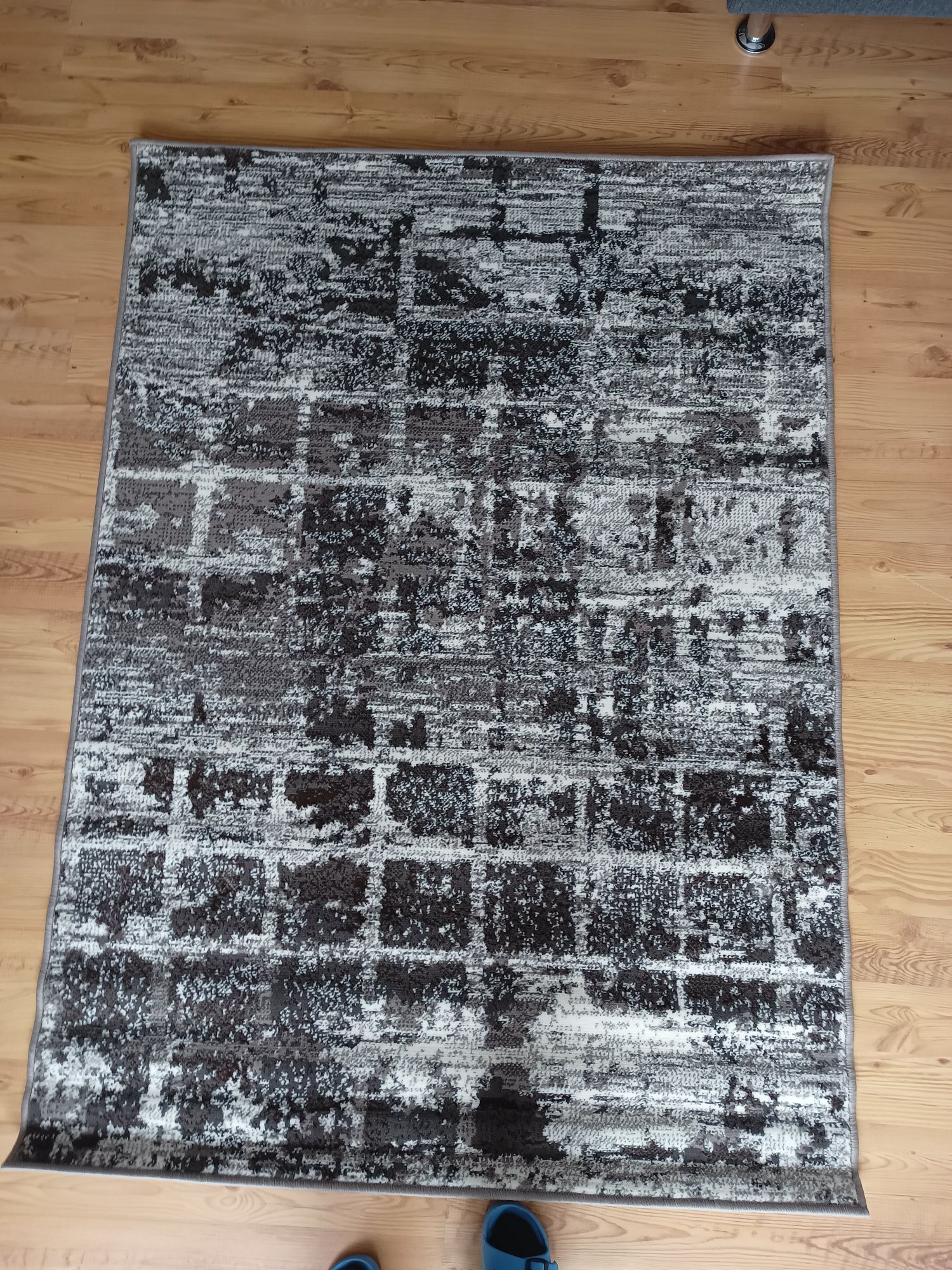 Dywan o wymiarach 120x170