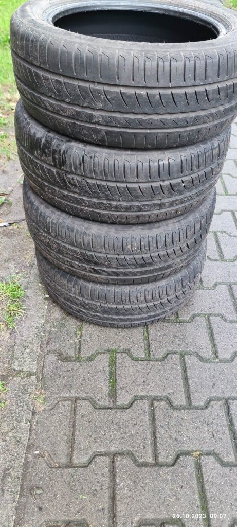 Komplet 4 letnich używanych opon Pirelli Cinturato P1 195/50 R15 82V