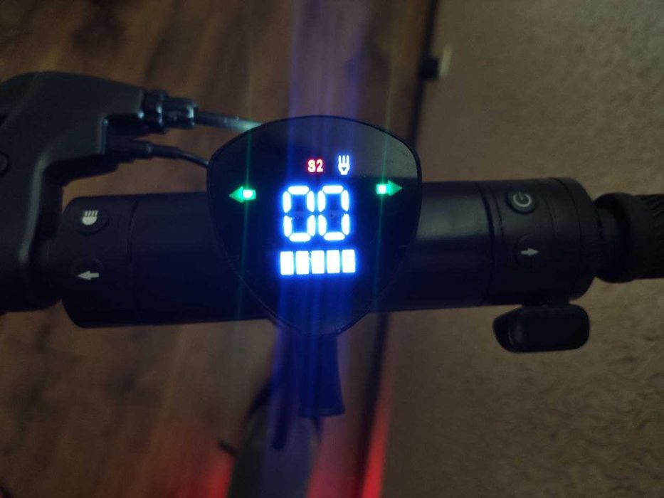 електросамокат Frugal Impulse