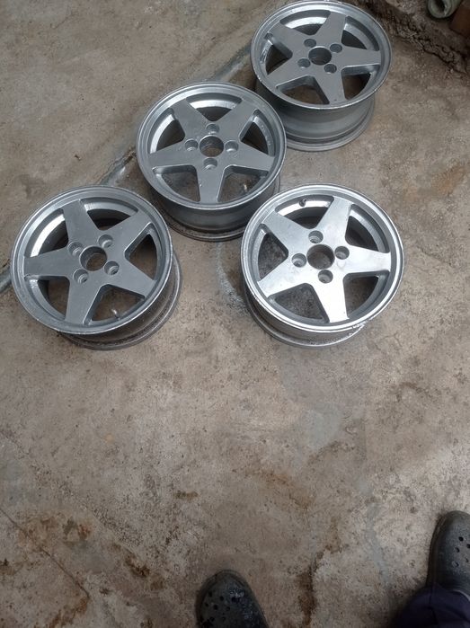 Продам титаны р 13