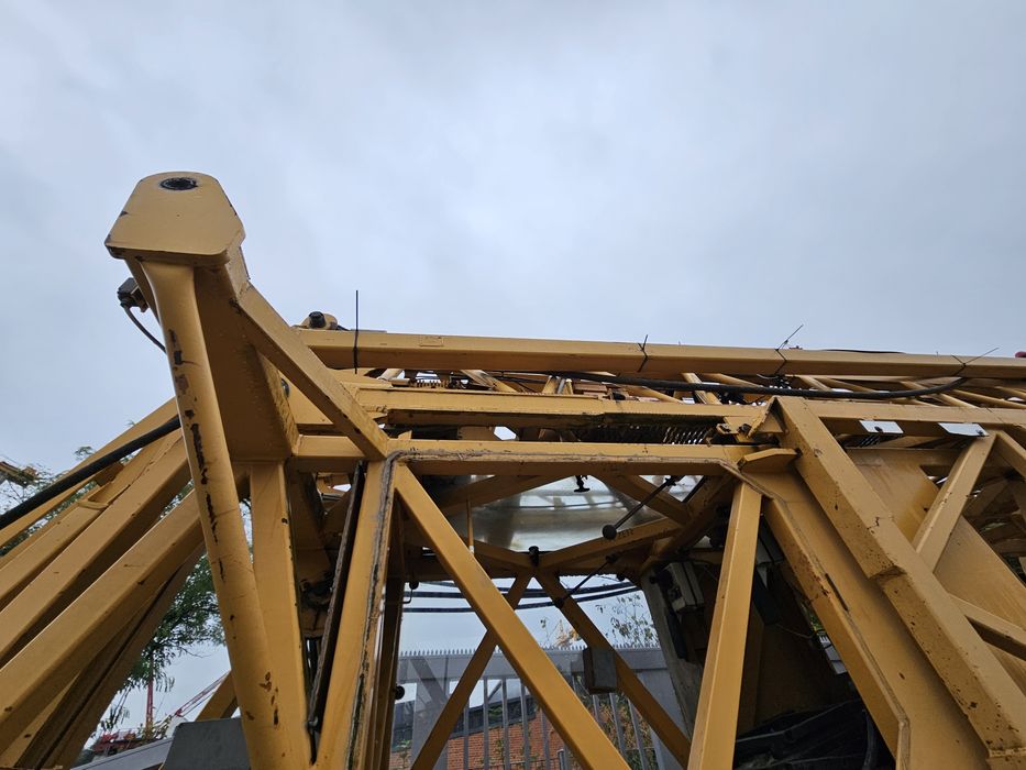 Продам будівельний кран Liebherr 102К