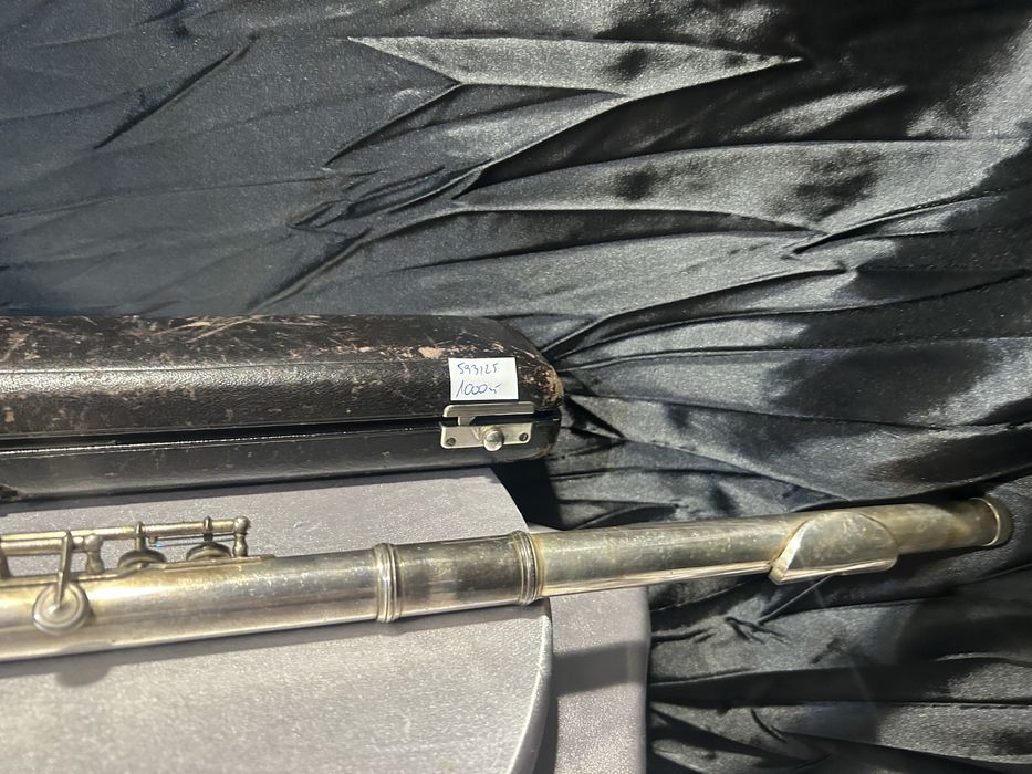 Flet Yamaha (prawdopodobnie) w etui – długość 68,5 cm – sprawny