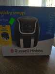 Frytownica Russell Hobbs AirFryer  4,25L, 8,5L cyfrowy wyświetlacz