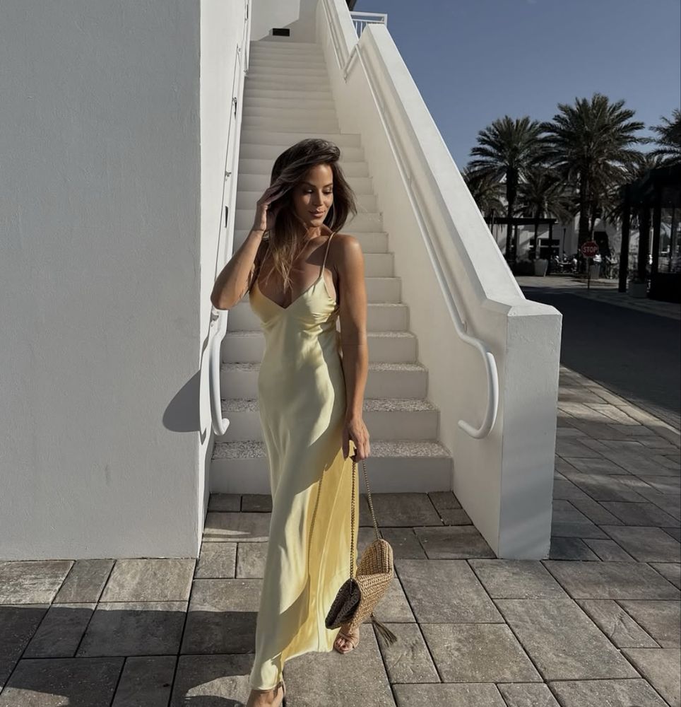 Сукня Zara атласна