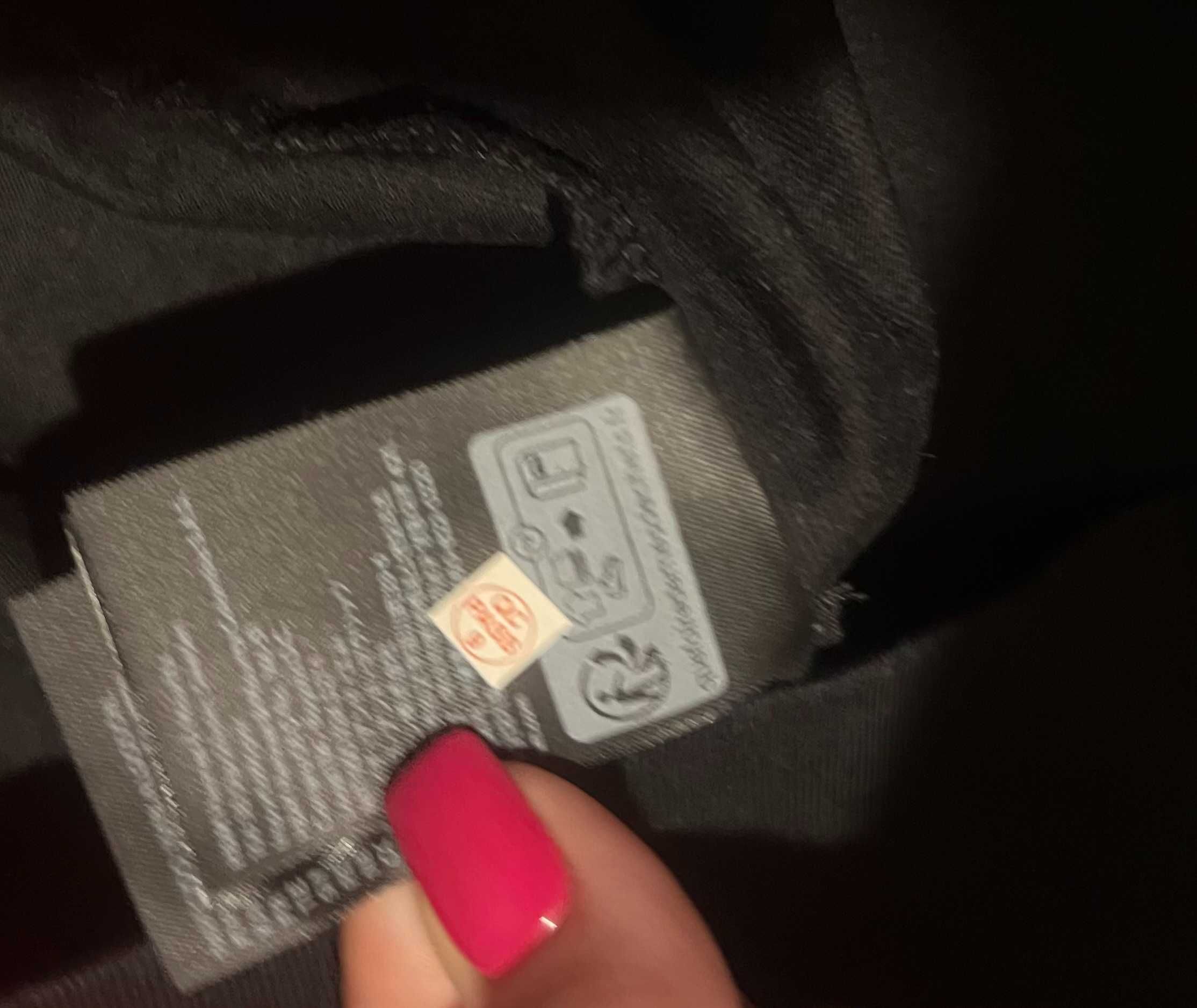 Стильная футболка оверсайз H&M из плотного хлопка р.М
