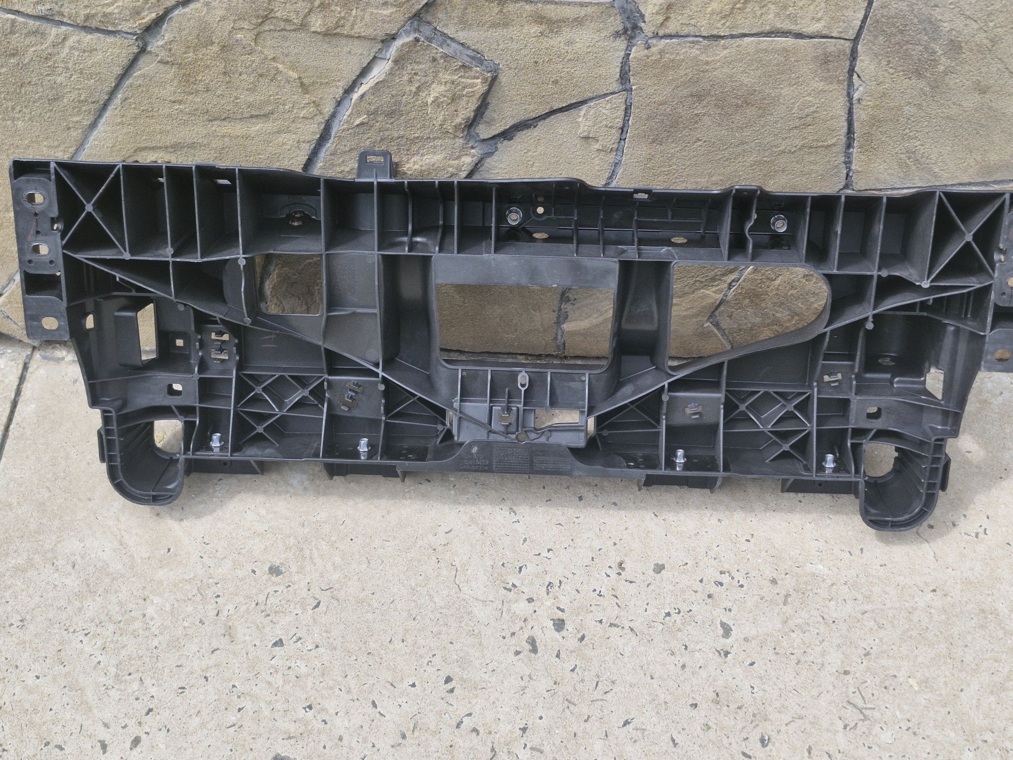 Панель установочна VW ID.4 "телевізор" код: 11G 805 563 B
