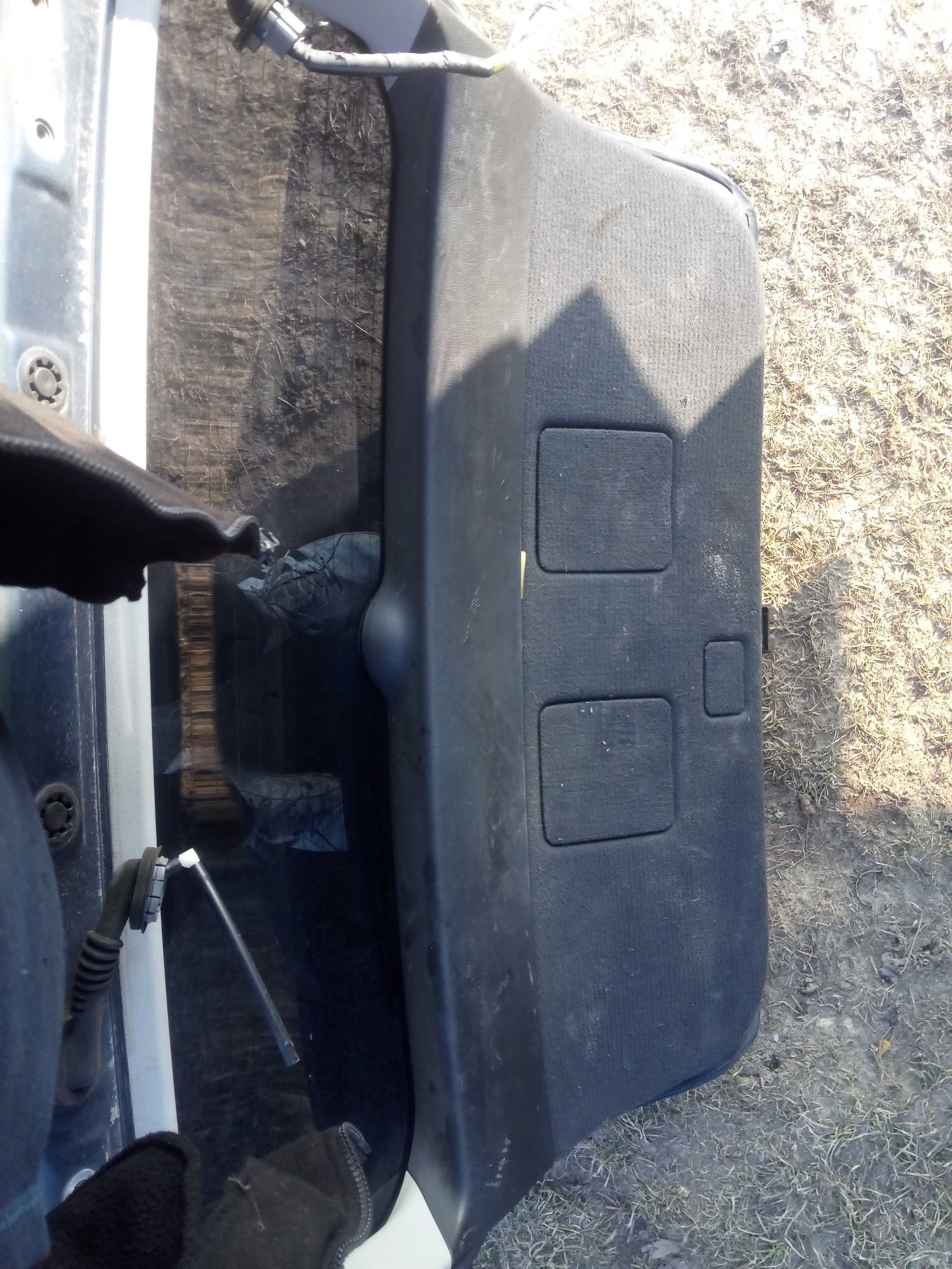 toyota avensis t25 klapa tylna kombi 03-08