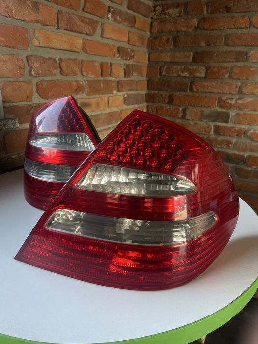 Фонарь, ліхтар задній, стоп правий лівий mercedes w211