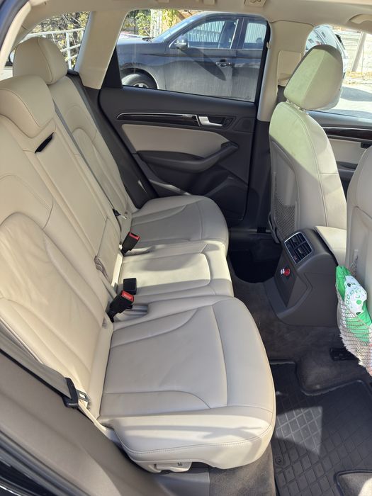 Audi Q5 бензин 2.0, замінений ланцюг ГРМ