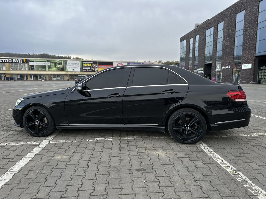 Mercedes Benz 212 рест 2.2 170 сил в гарному стані