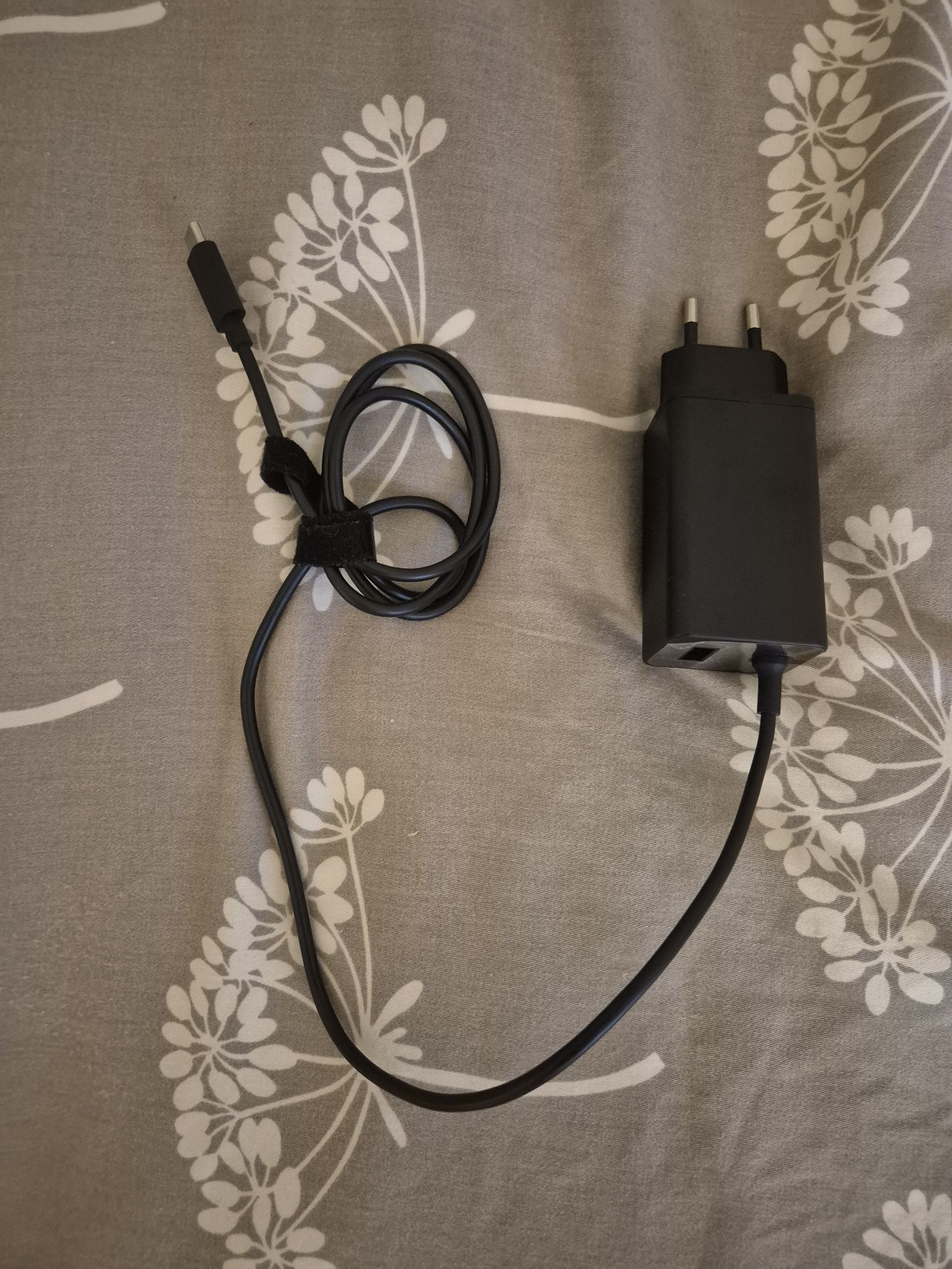 Nowa Ładowarka sieciowa 65W DJI

Ładowarka sieciowa D