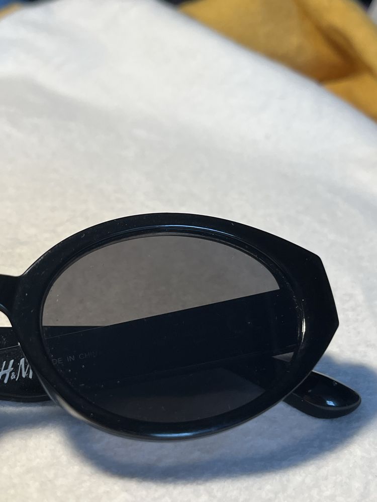 czarne okulary przeciwsłoneczne h&m