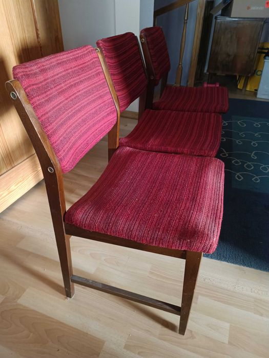 Krzesła drewniane 4 szt