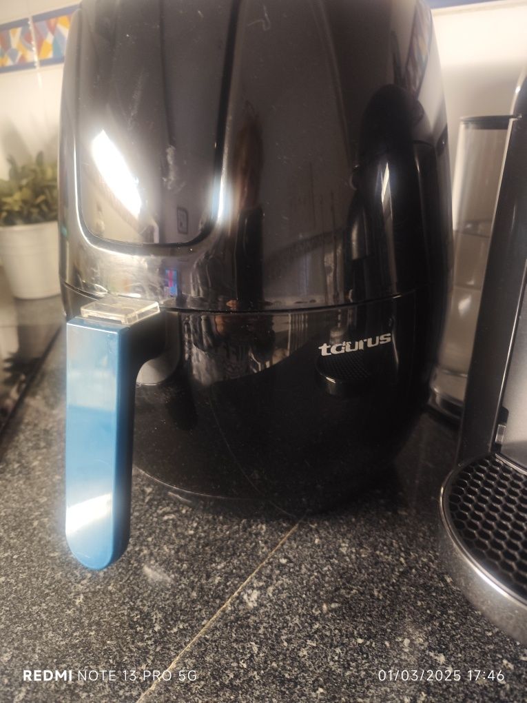 Vende-se Air Frier 3,5 lt