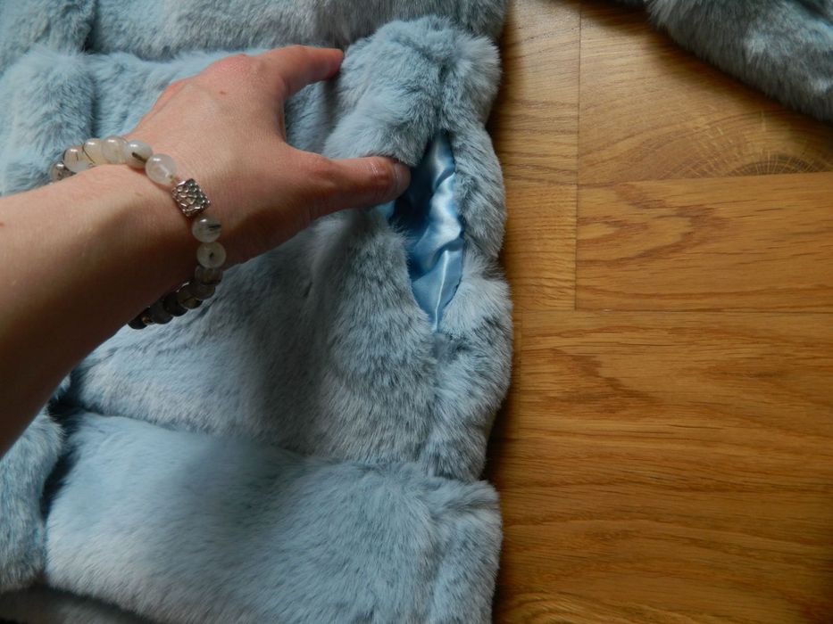 Шубка екохутро блакитна штучна вкорочена шуба торг