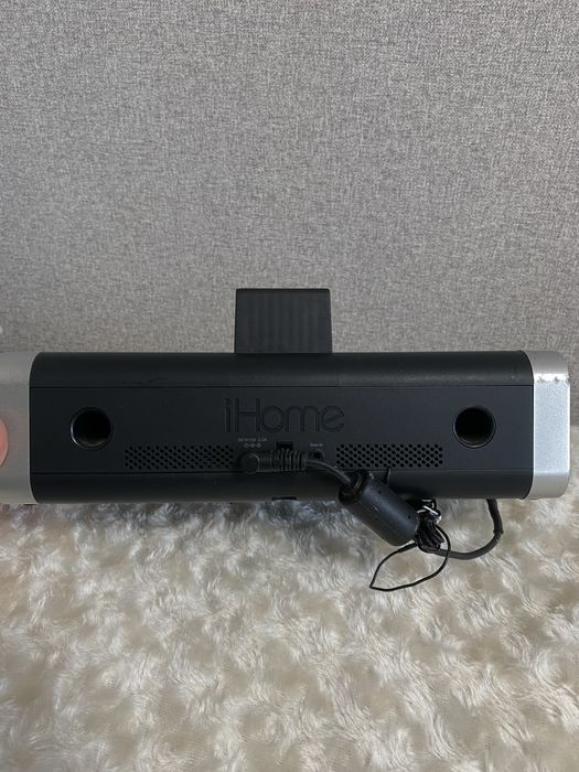 IHome / блютуз колонка / портативна / Док Станція