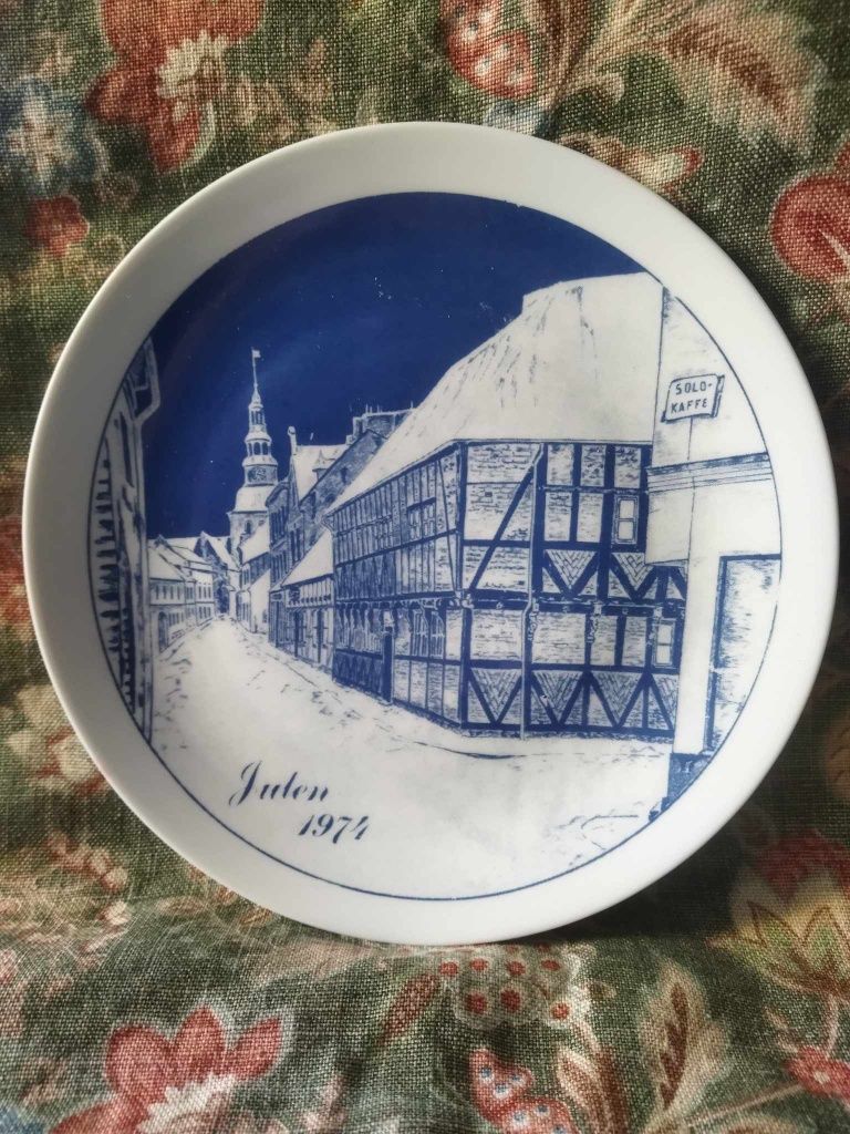 Коллекционные настенные тарелки из Швеции