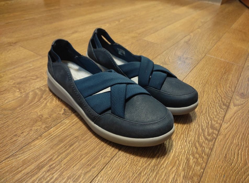 Черевики мокасини балетки сліпони Clarks туфли