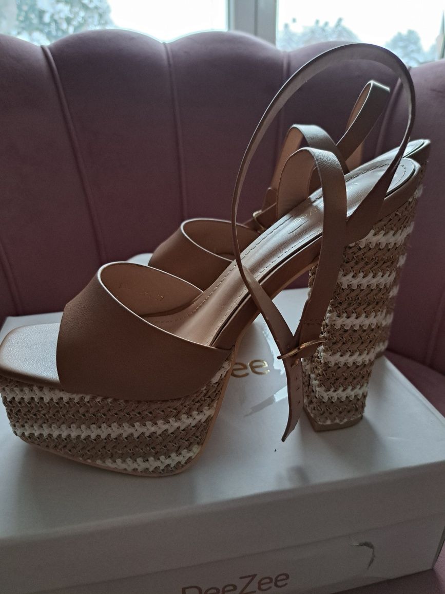Buty na słupku rozm. 37