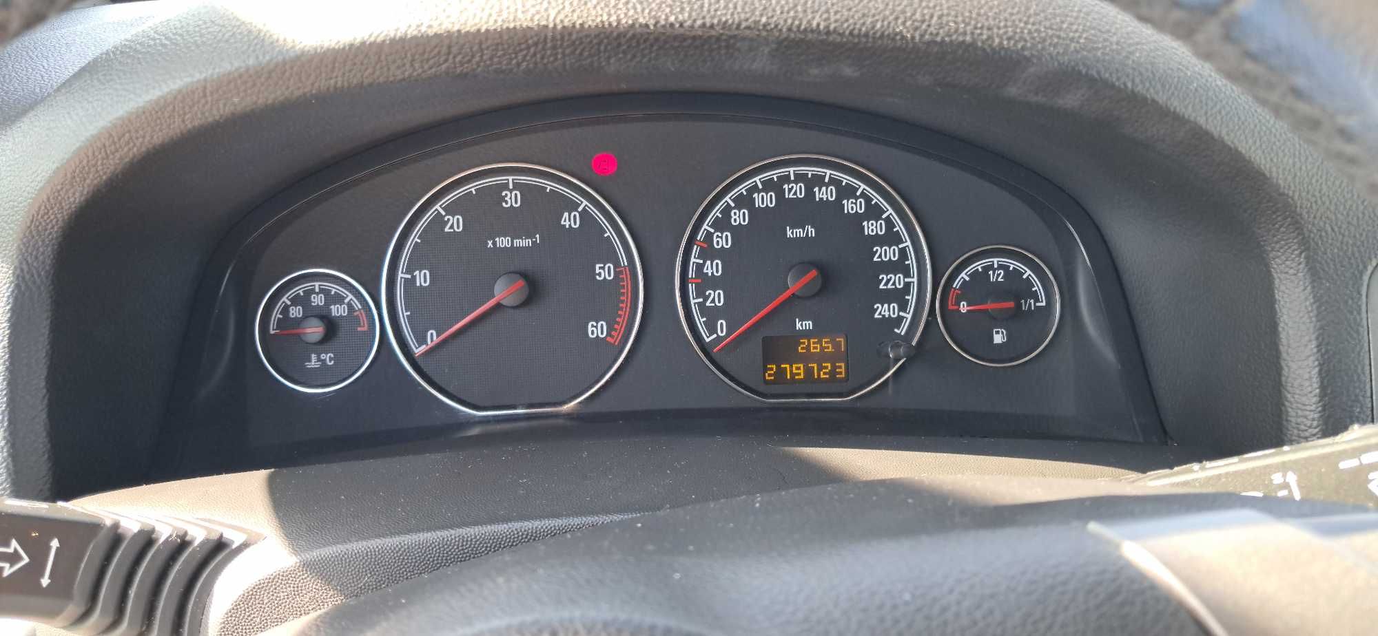 Opel Signum 1.9 CDTI