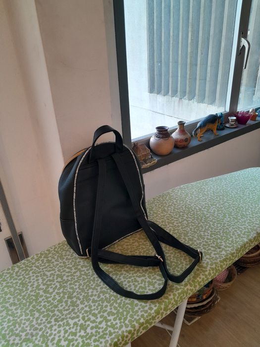 Vendo Mochila de Senhora ATMOSPHERE muito bonita como nova