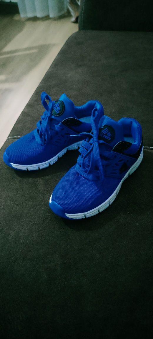 Buty dla chłopca 31