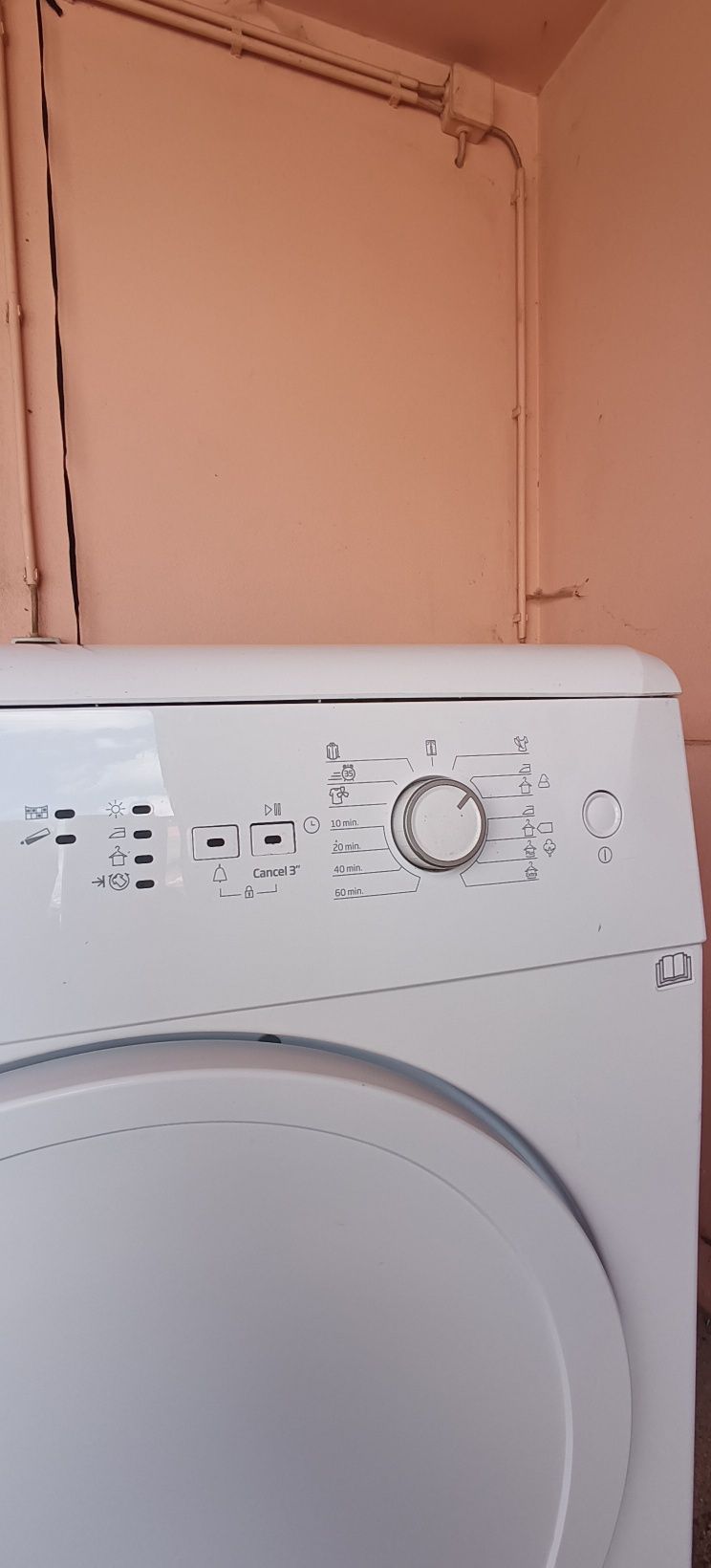 Máquina secar roupa