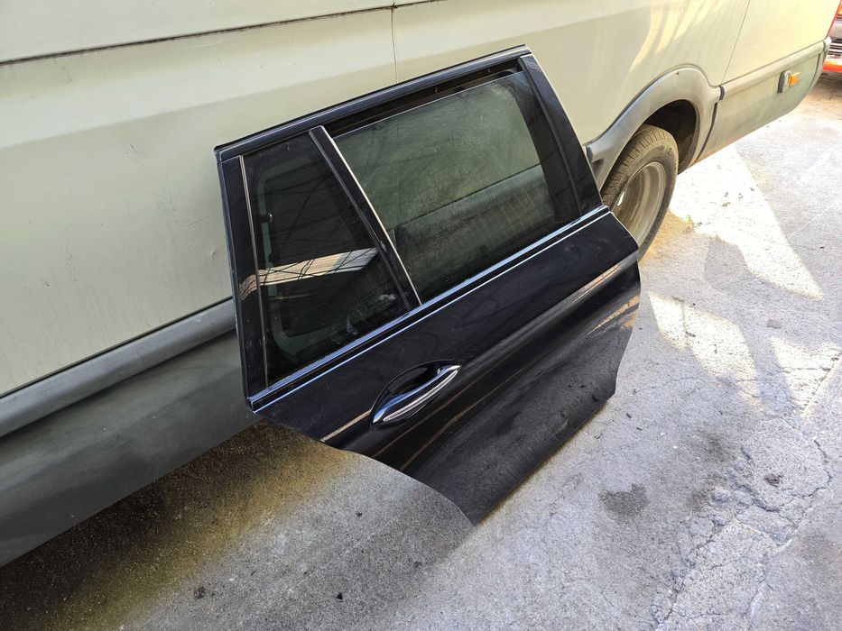 Porta traseira trás direita BMW Serie 5 F11 Carrinha (2010 a 2017)