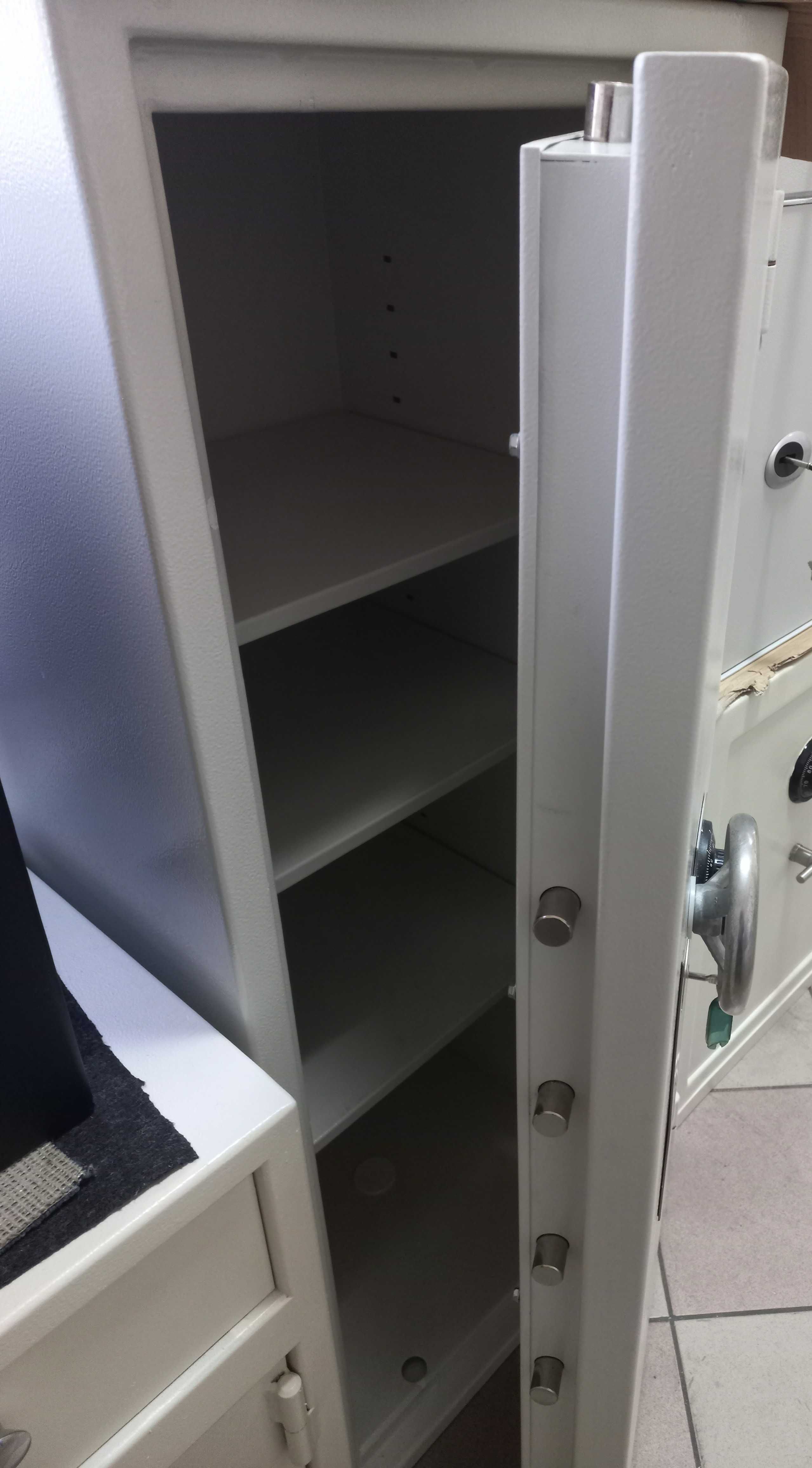 Sejf domowy kasa pancerna Konsmetal KP 120, 153 kg, II klasa