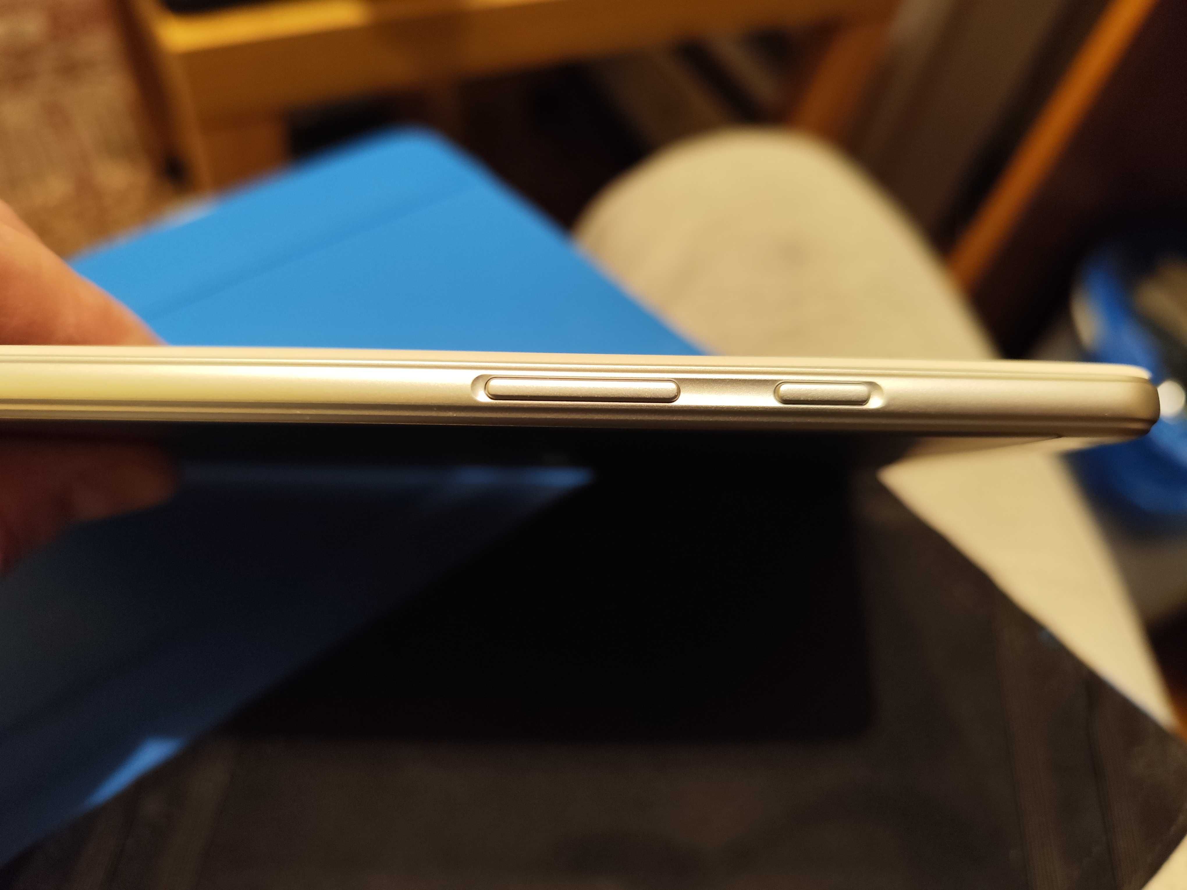 Tablet Samsung Galaxy Tab A stan idealny