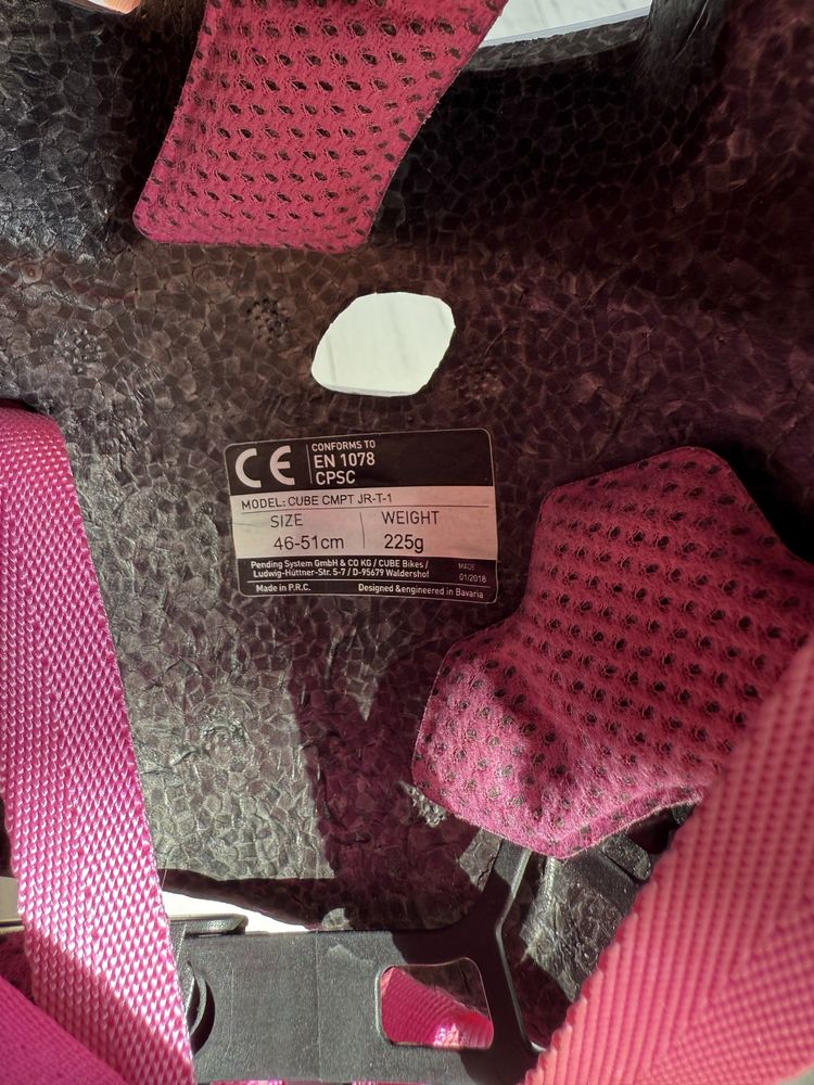 Kask rowerowy marki Cube,  rozm. 46-51 cm, stan bardzo dobry