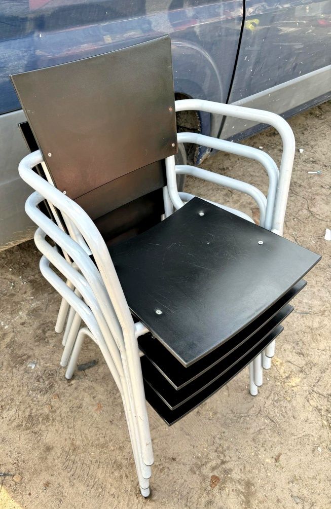 Komplet krzeseł na taras