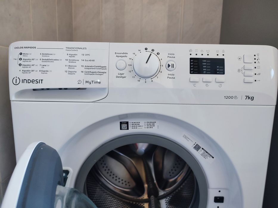 Máquina de lavar roupa Indesit 7kg