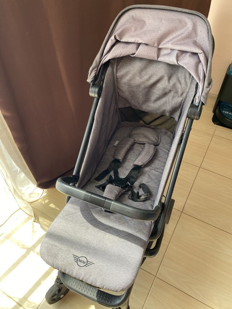 Прогулянкова коляска easywalker mini