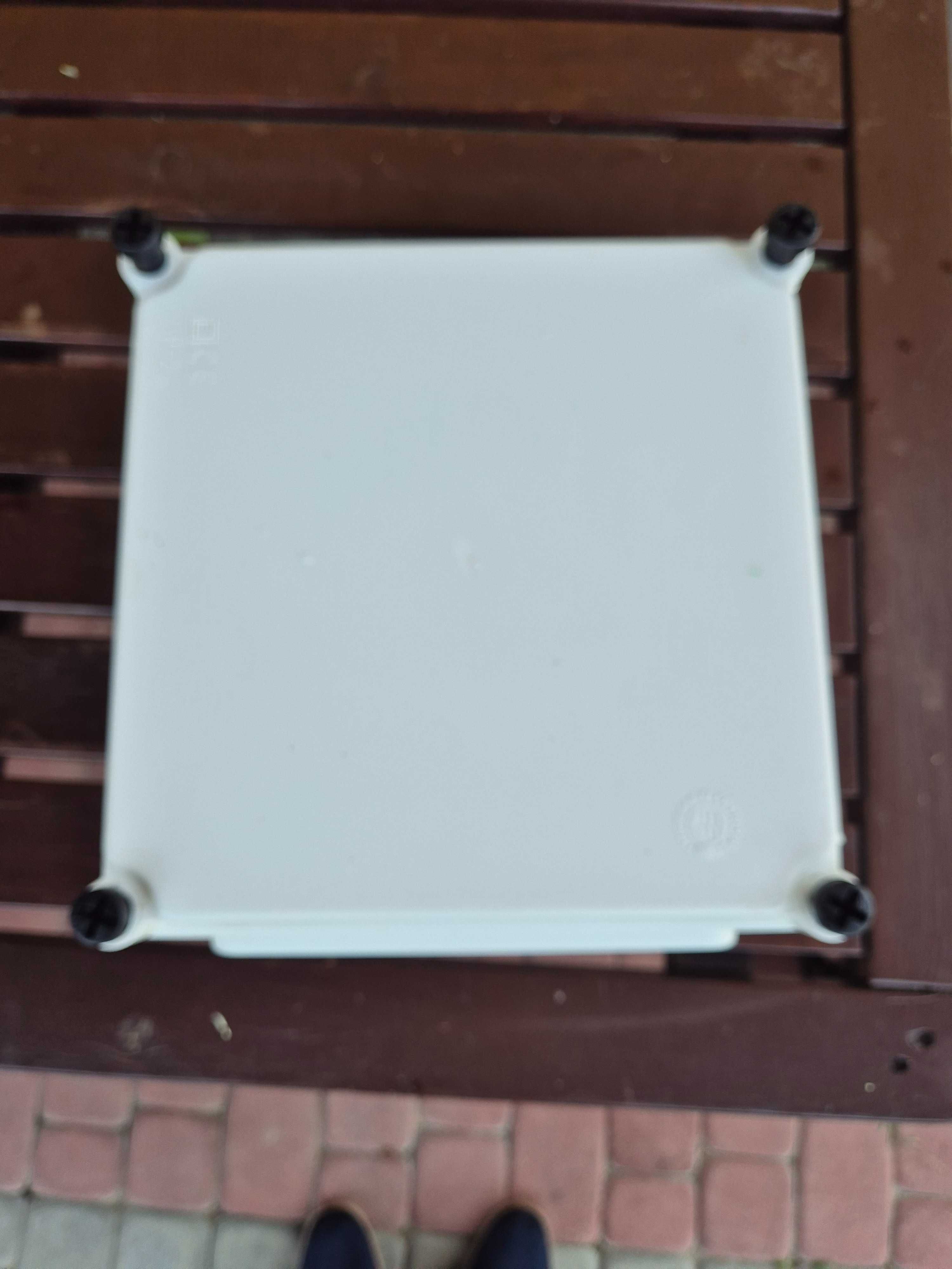 Skrzynka instalacyjna typu Z 1 / 2 ELEKTROPLAST.
