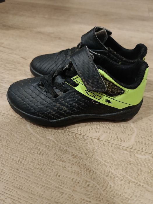 Buty piłkarskie korki turfy na orlik firmy Kipsa