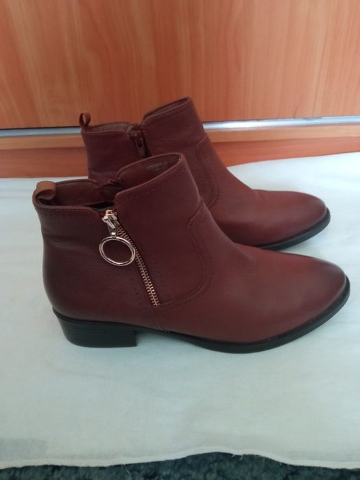 Ботинки демисезонные женские(РАЗМЕР 42)