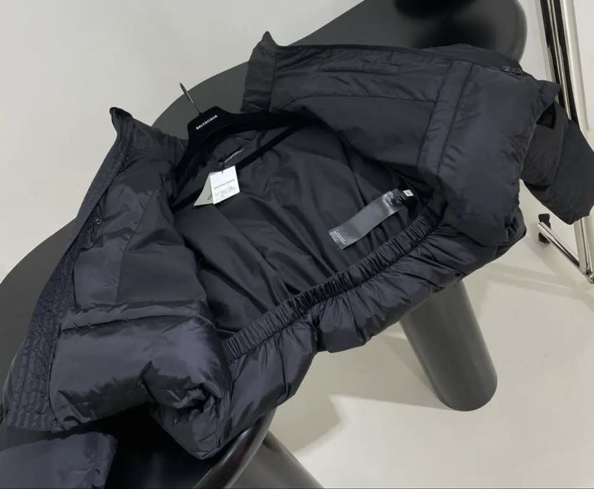 Куртка жіноча пуховик Balenciaga